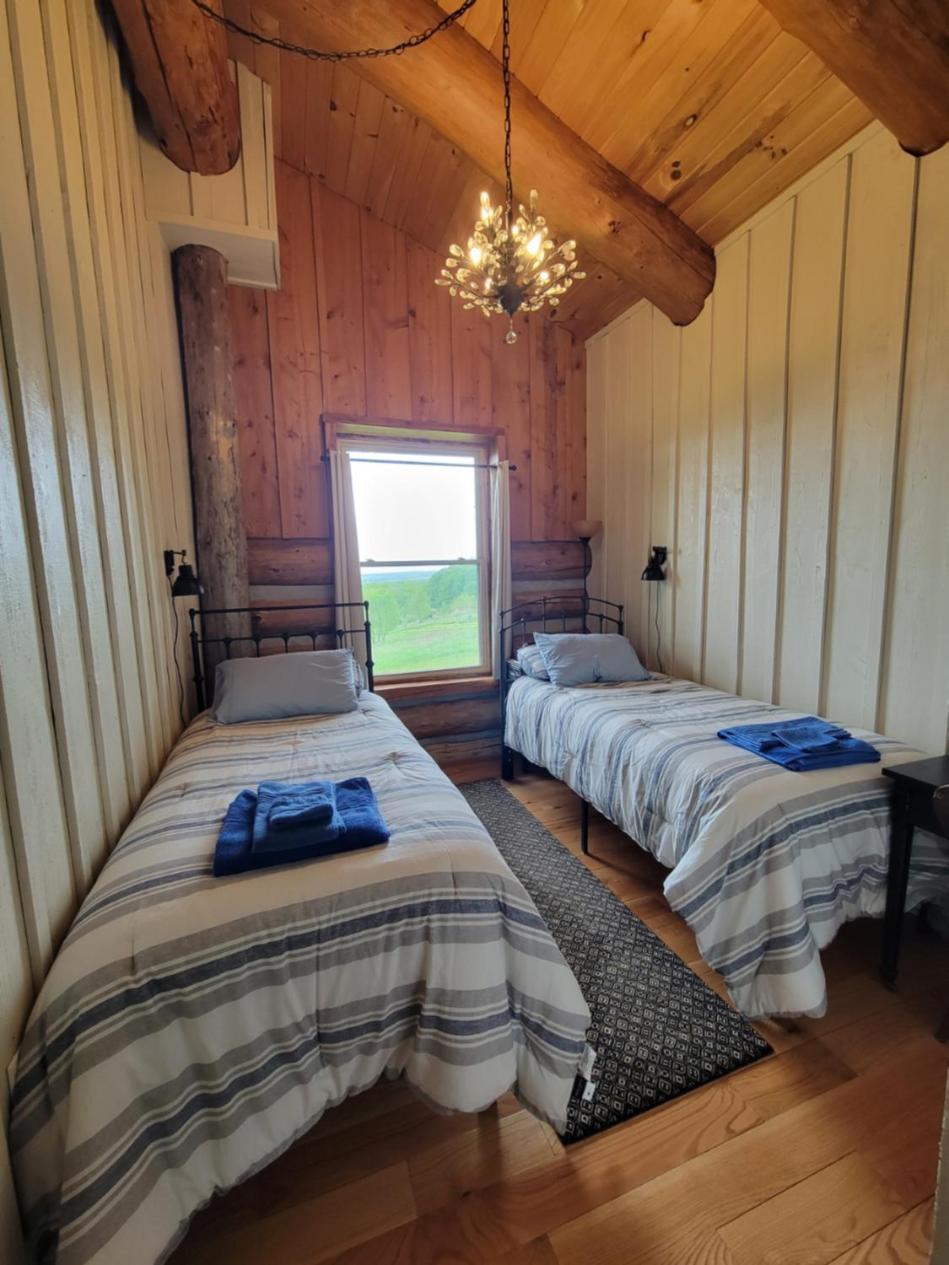 Firefly Creek Lodge Livonia Exterior foto